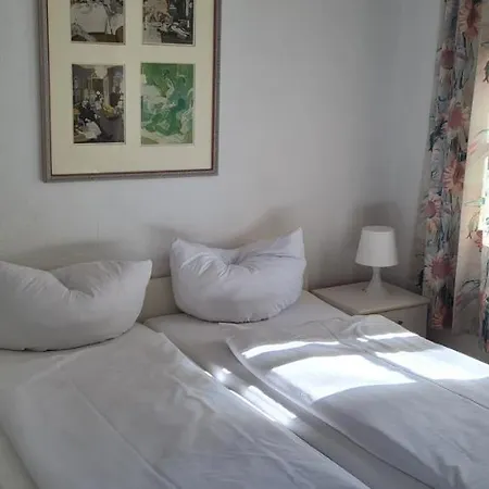 Altes Zollhaus 3*